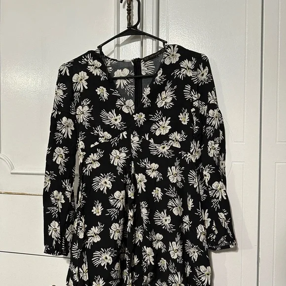 Zara Romper - Picture 1 of 2